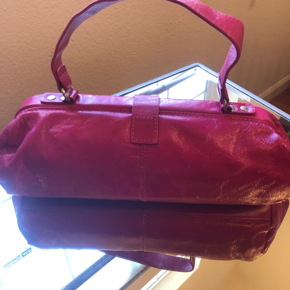 NEW!! NEVER USED.  Tommy Hilfiger Purse - Picture 2 of 6